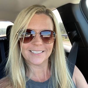 Meet your Posher, Stacy